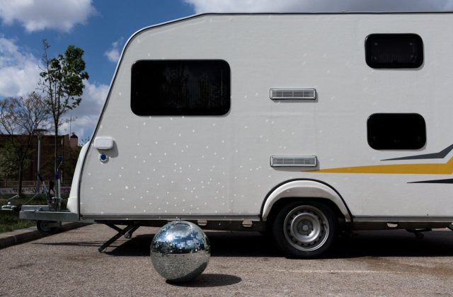 caravan_rentals