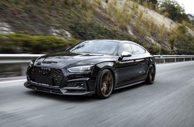 luxury-car-rental
